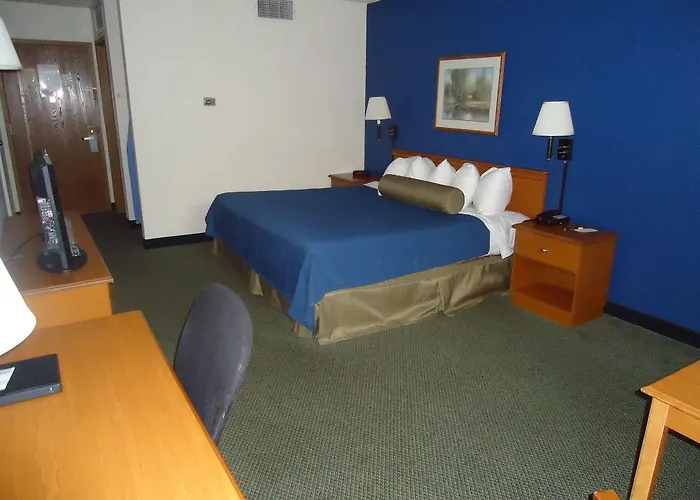 Magnuson Grand And Conference Center Raymond