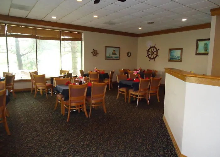 Magnuson Grand And Conference Center Hotel Raymond