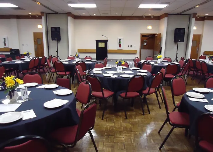 Hotel Magnuson Grand And Conference Center 4*