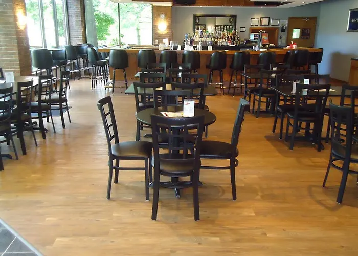 Magnuson Grand And Conference Center Hotel